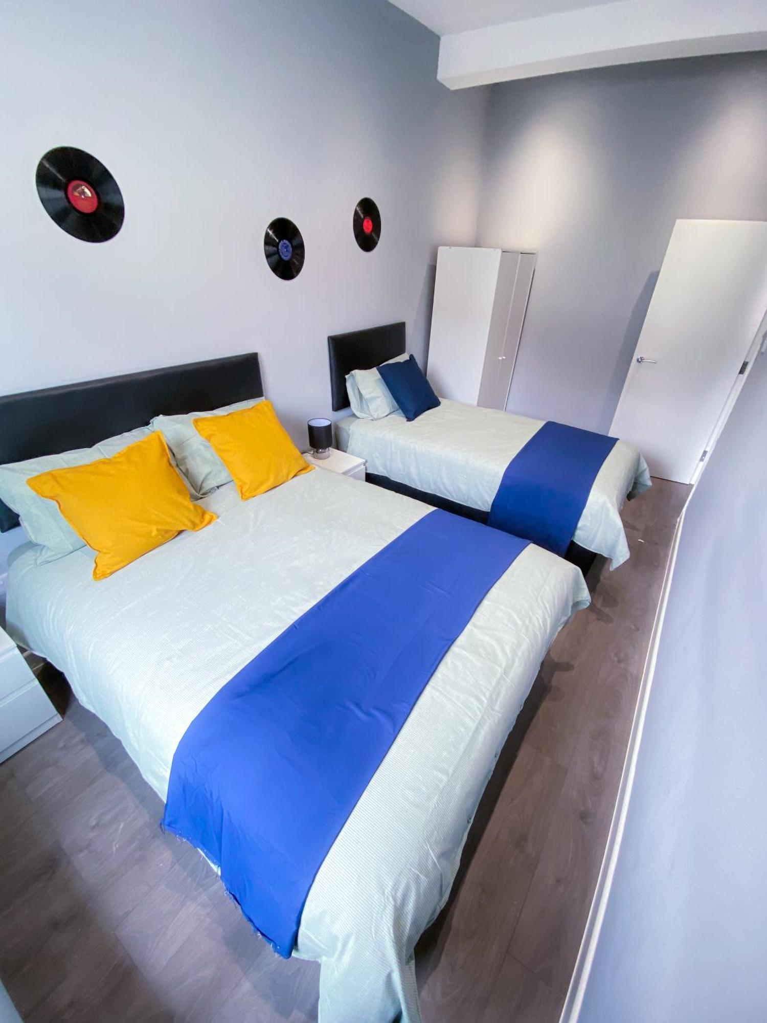 Modern 1 Bedroom Flat In Wood Green Londres Exterior foto