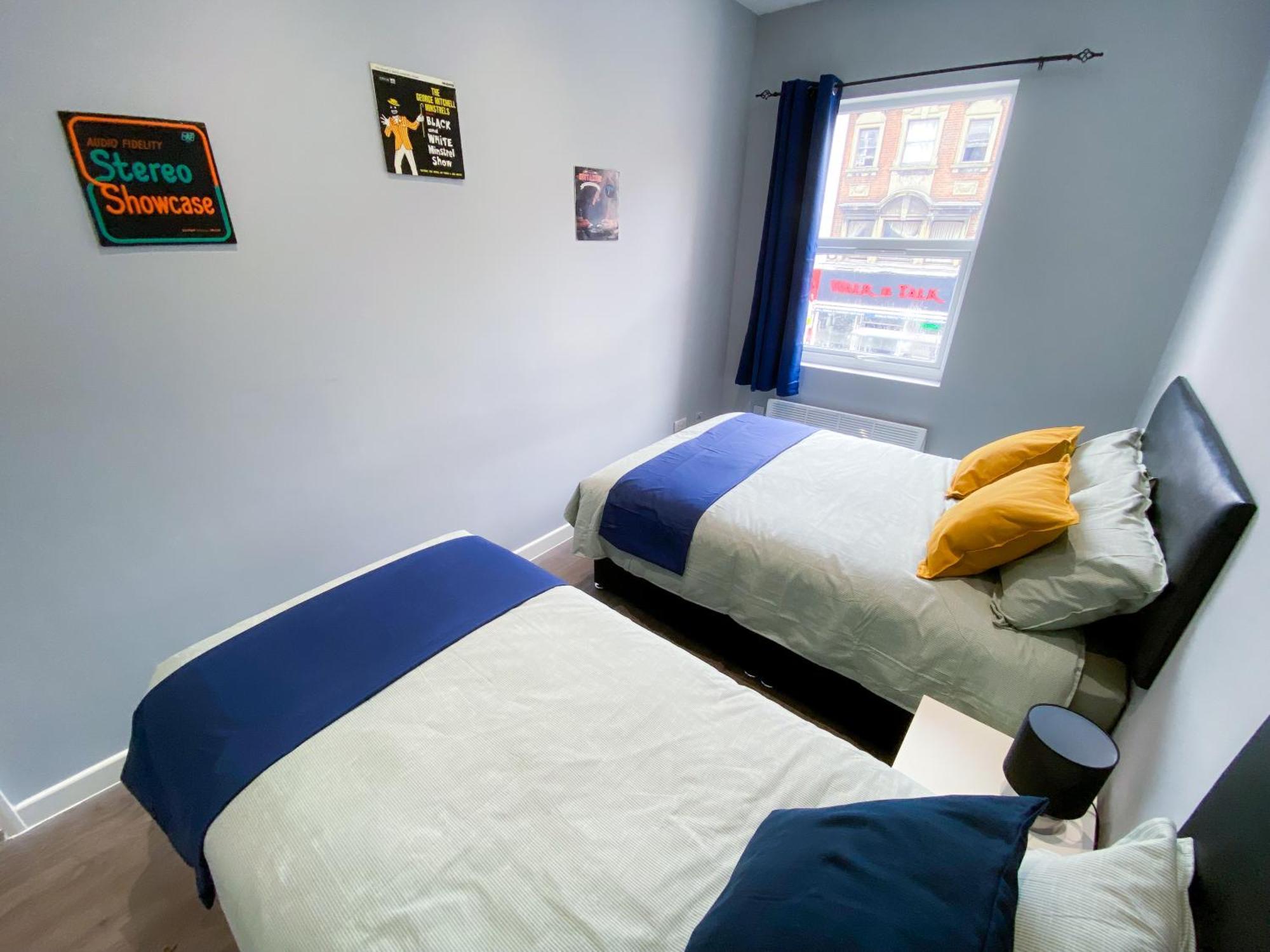 Modern 1 Bedroom Flat In Wood Green Londres Exterior foto